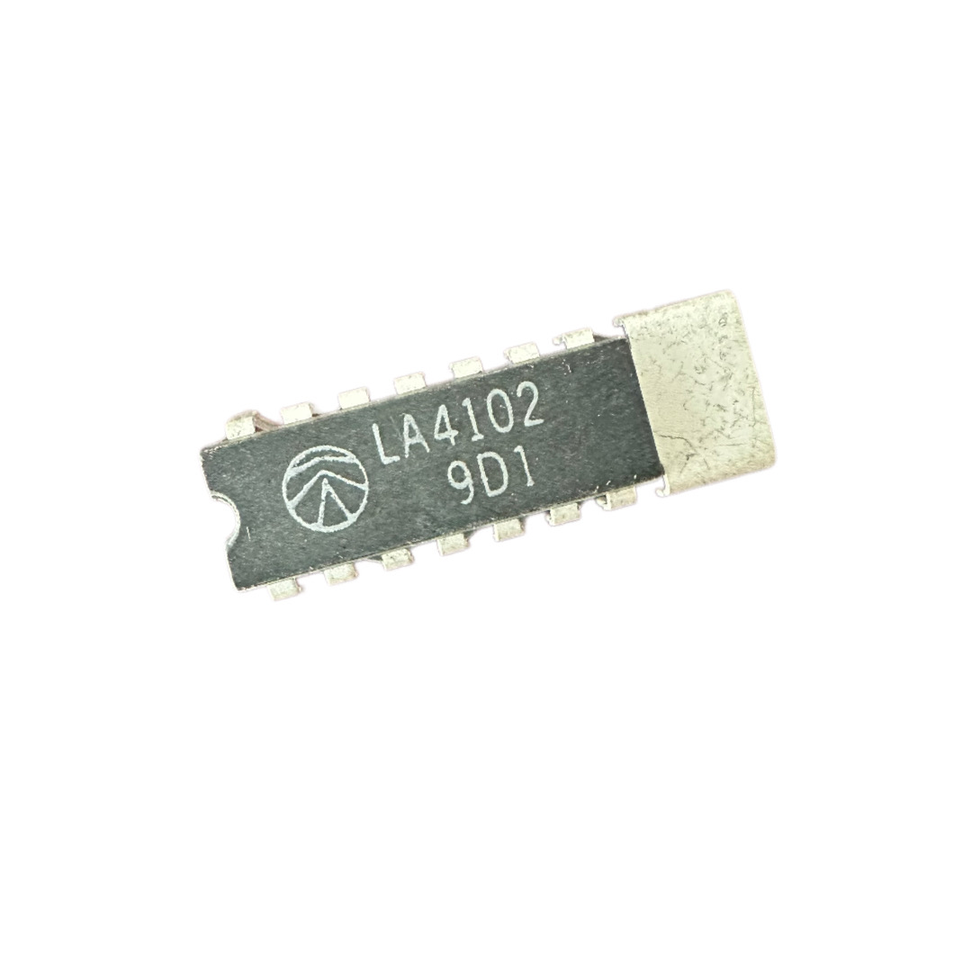  آی سی LA4102-2